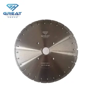 Factory Direct Sale 24Inch Metal Diamond Circular Saw Blade High Frequency Welded Industrial Granite Cutting Tools